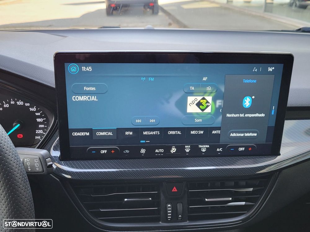 Ford Focus 1.0 EcoBoost MHEV ST-Line — fotografia 14