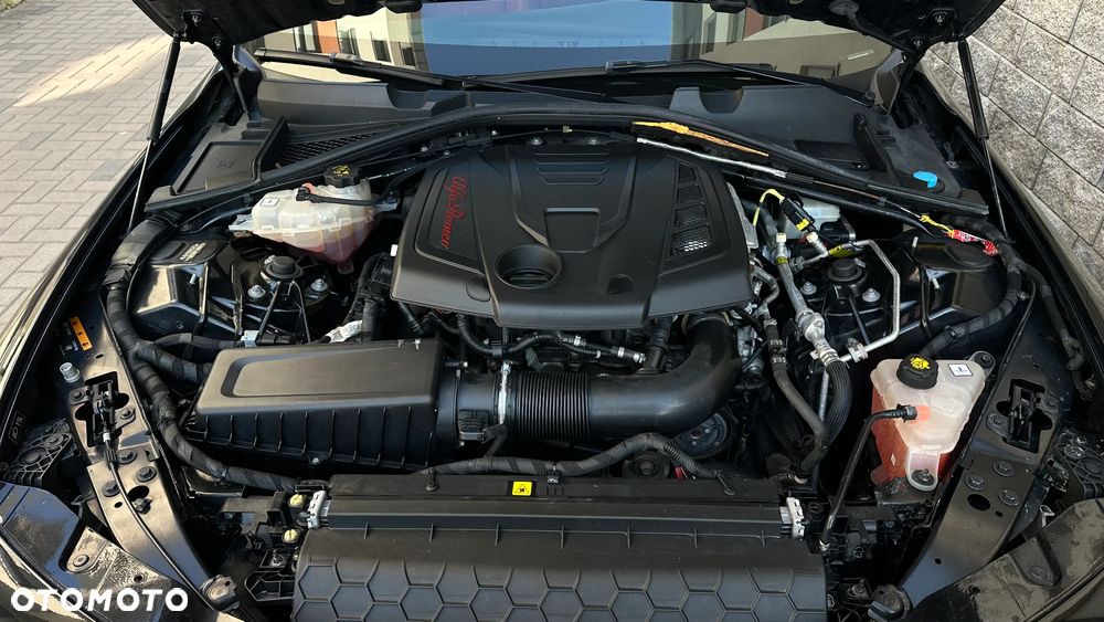 Alfa Romeo Giulia 2.0 Turbo 16V AT8-Q4 Veloce Ti - 19