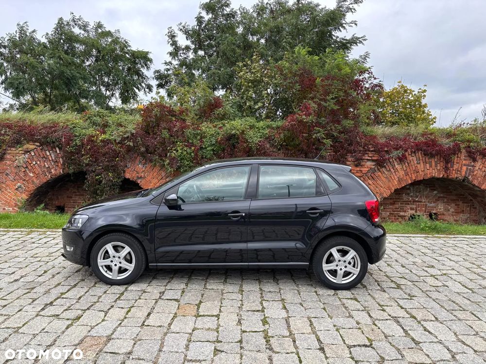 Volkswagen Polo - 2