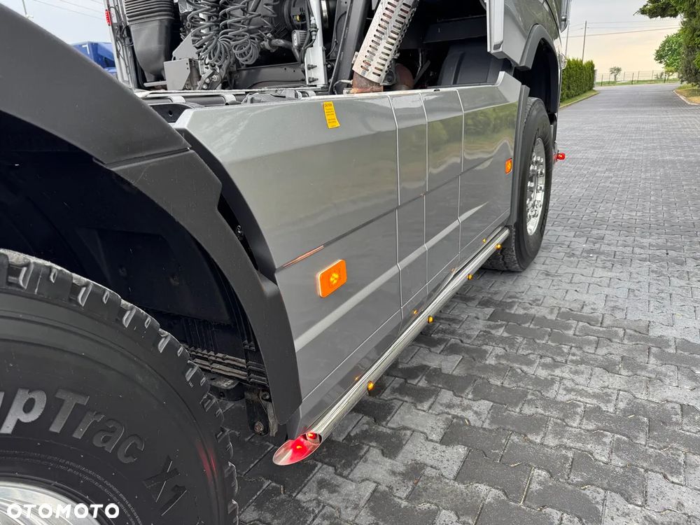 Volvo FH 500 /6X4 /BEZ I-SAVE/PODNOSZONA OŚ/REGULOWANE SIODŁO/CAŁE NA PODUCHACH/ RETARDER / Z NIEMIEC - 17