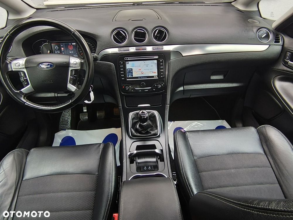 Ford S-Max 2.0 TDCi DPF Titanium - 23