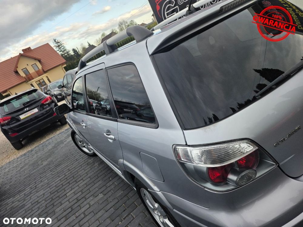 Mitsubishi Outlander - 32