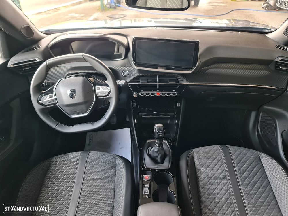 Peugeot 2008 1.2 PureTech Allure Pack - 20