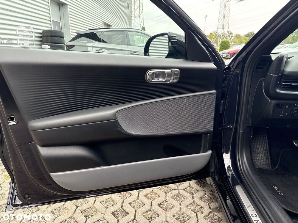 Hyundai IONIQ 6 77kWh Black Edition - 10