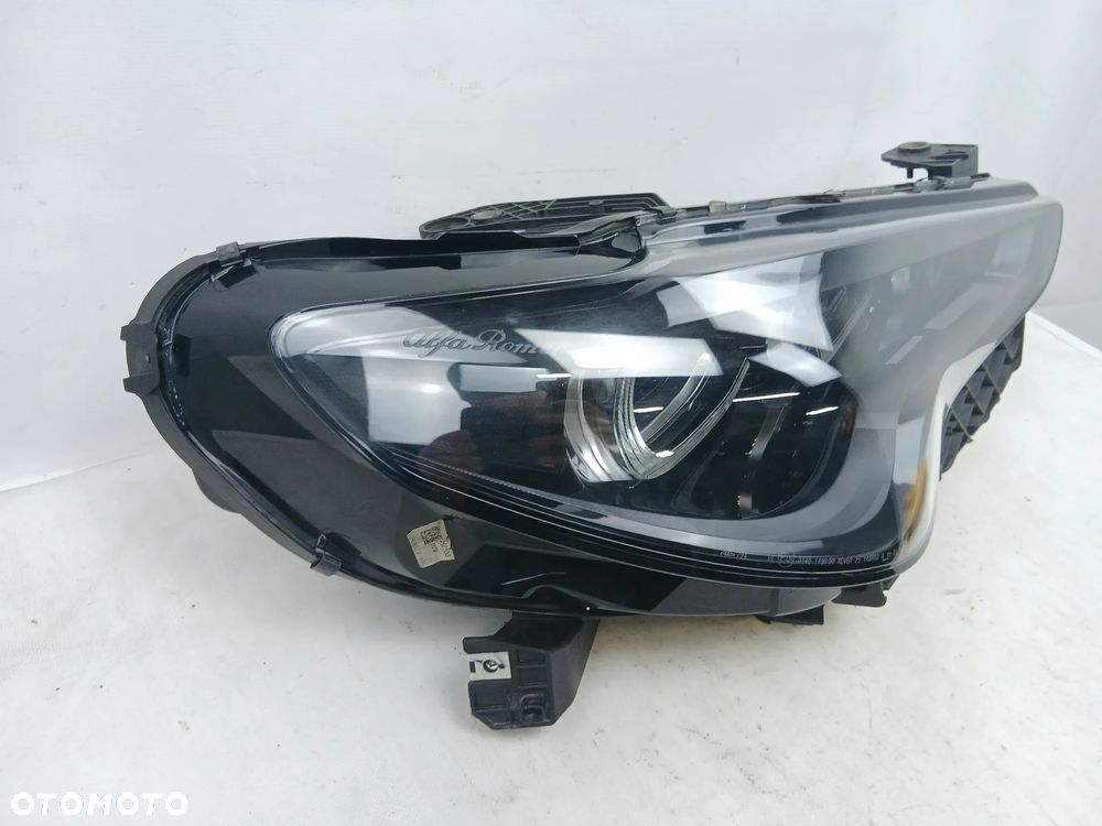 Lampa Reflektor prawy Led Matrix ALFA STELVIO LIFT - 2