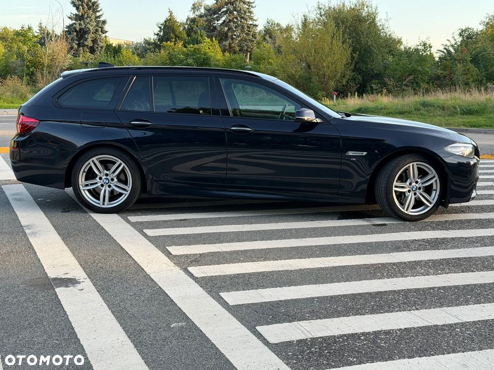BMW Seria 5 525d xDrive Sport-Aut - 3