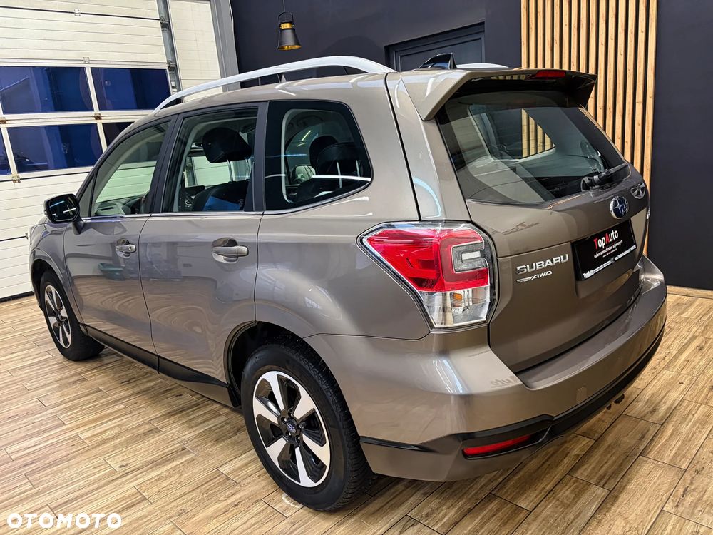 Subaru Forester 2.0 i Platinum Lineartronic - 10