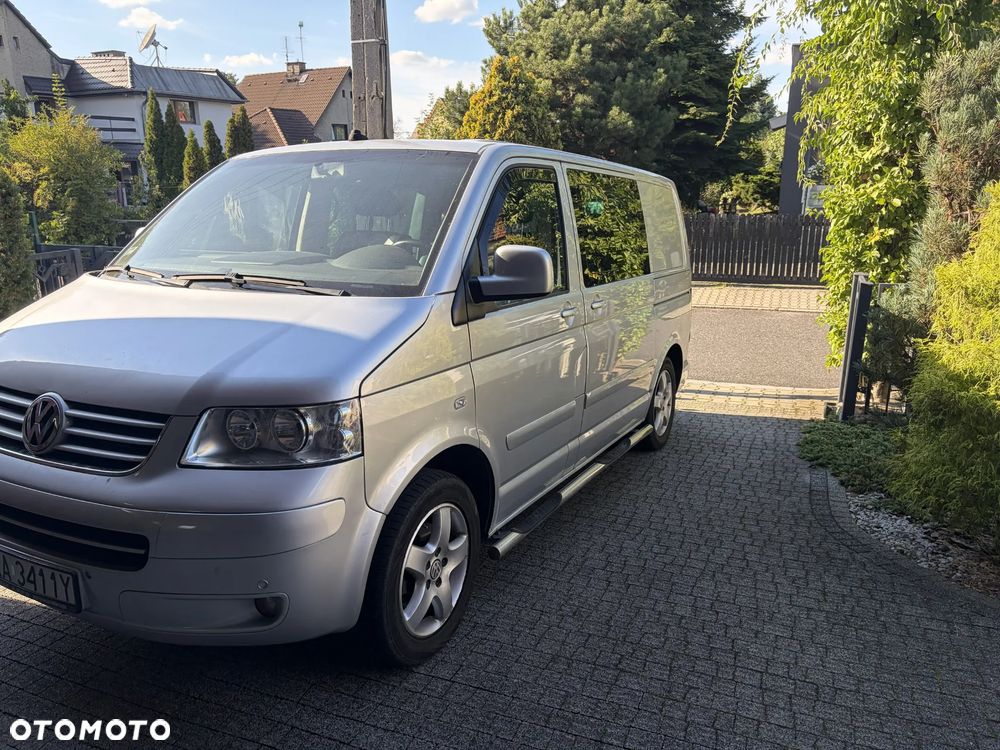 Volkswagen Multivan - 1