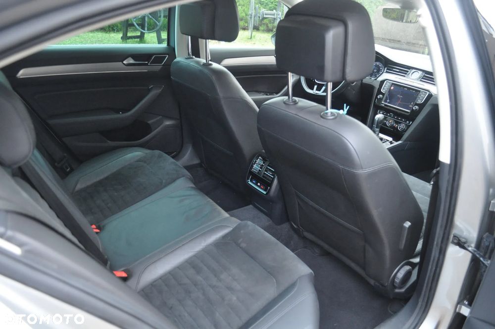 Volkswagen Passat 2.0 TDI BMT Highline DSG - 14