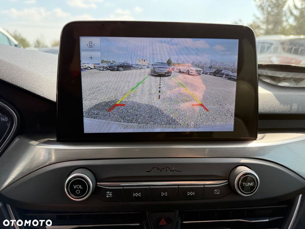 Ford Focus 2.0 EcoBlue STart-Stopp-System TITANIUM X - 23