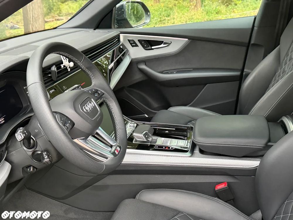 Audi SQ8 - 18