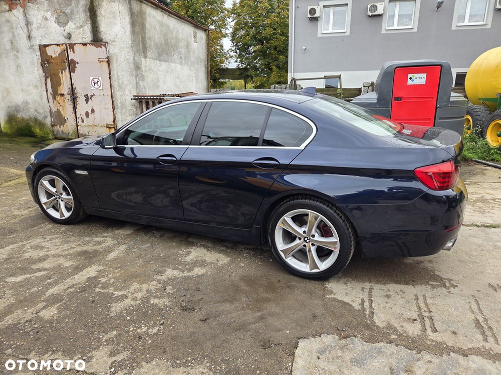 BMW Seria 5 520d Special Edition - 9