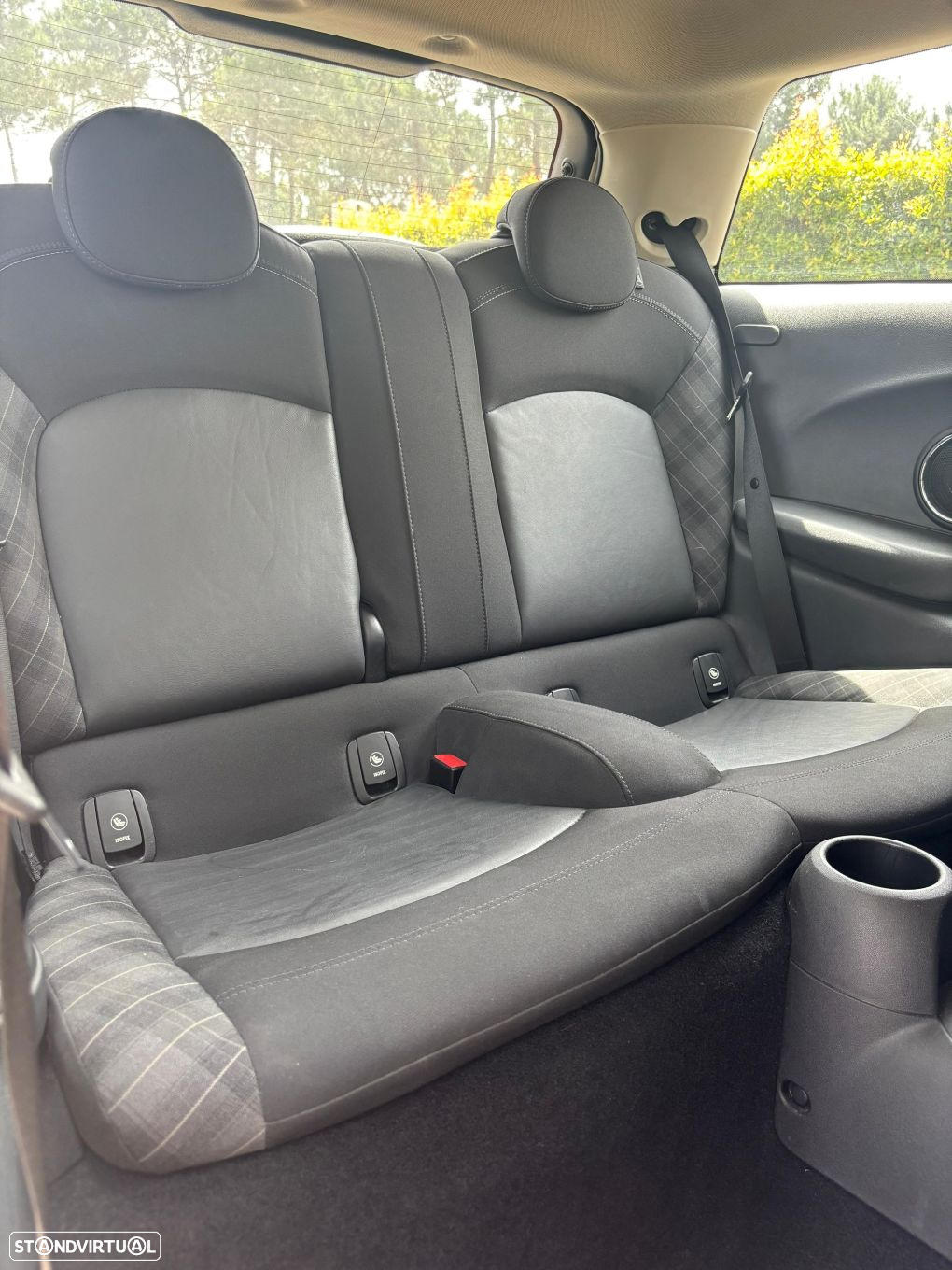 MINI 3 Portas One - 14