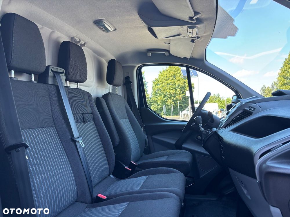 Ford Transit Custom L1H1 Klima Hak I Właściciel Serwis do końca Bezwypadkowy - 24