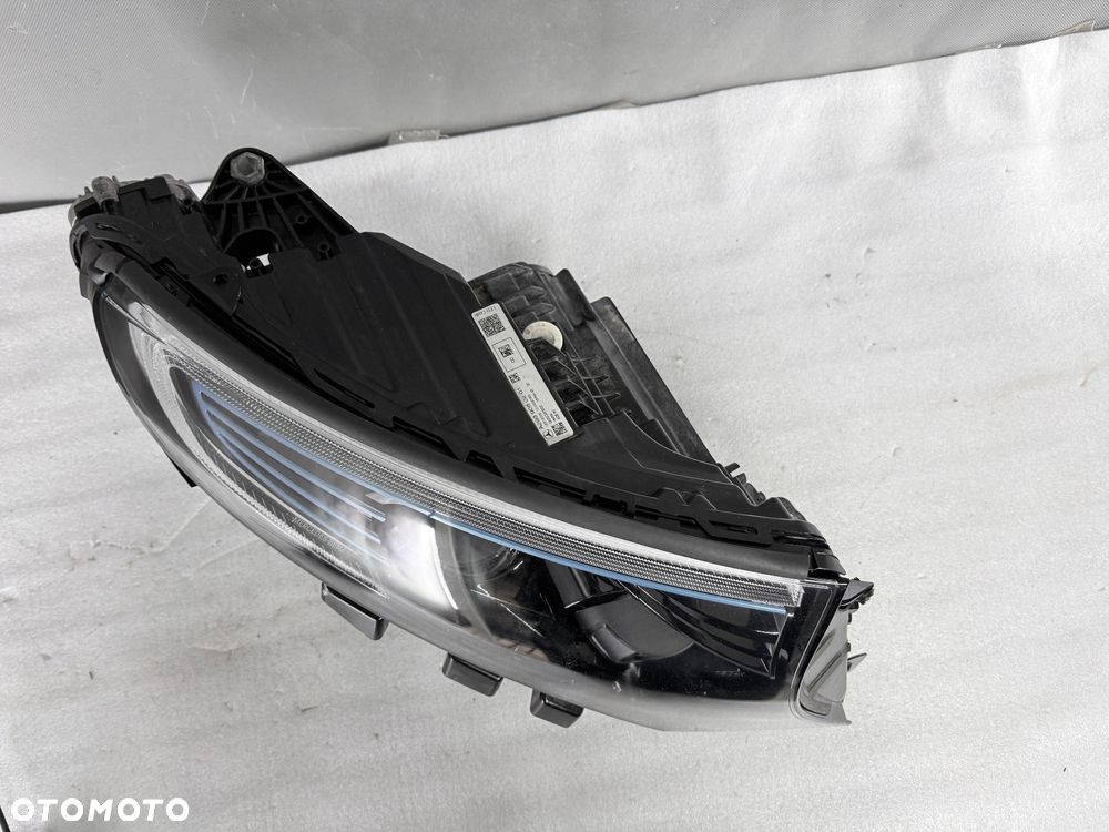 Lampa przednia prawa Mercedes-Benz EQC A293 W293 A2939060201 - 3