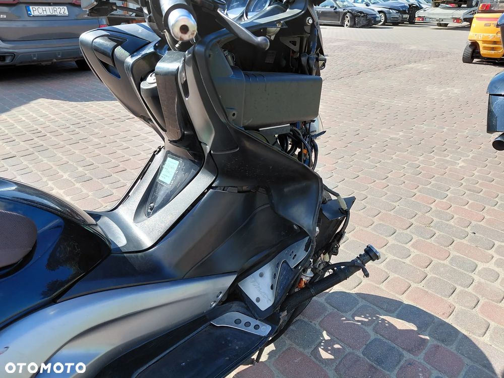 Yamaha Tmax - 12