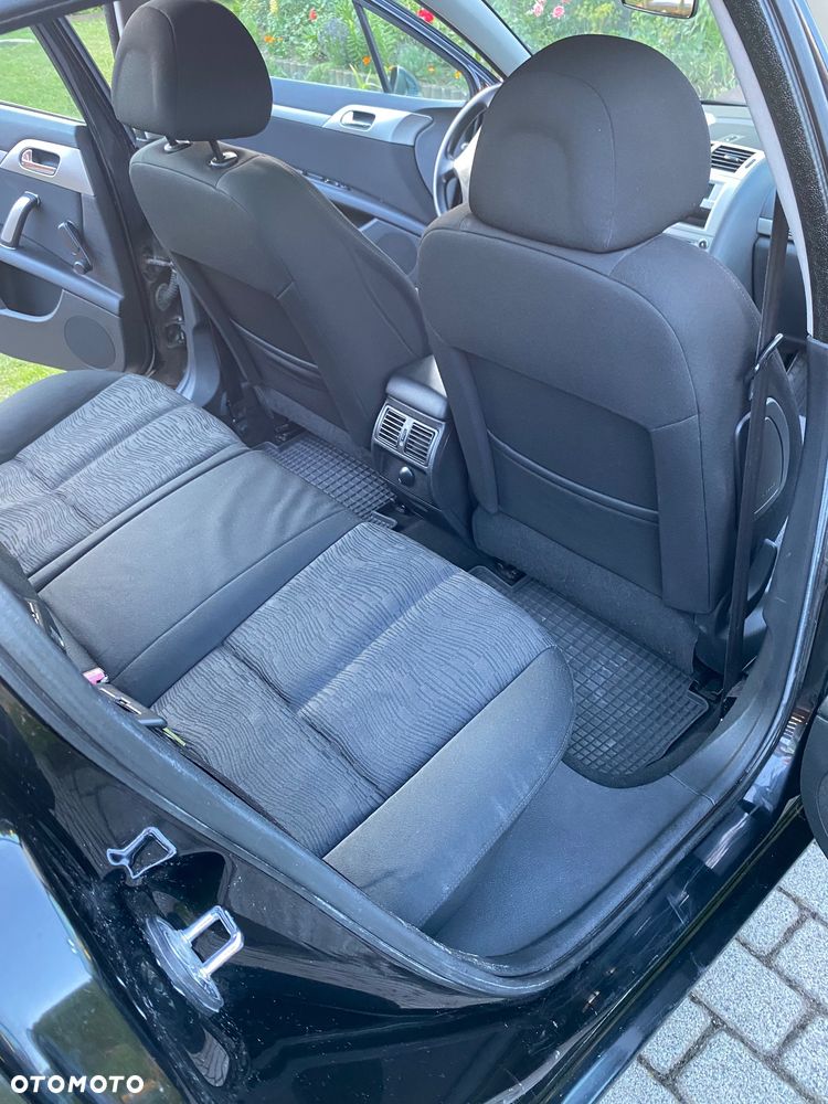 Peugeot 407 - 10