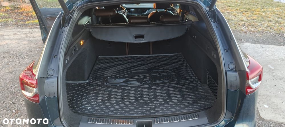 Opel Insignia 2.0 T 4x4 Exclusive S&S - 33