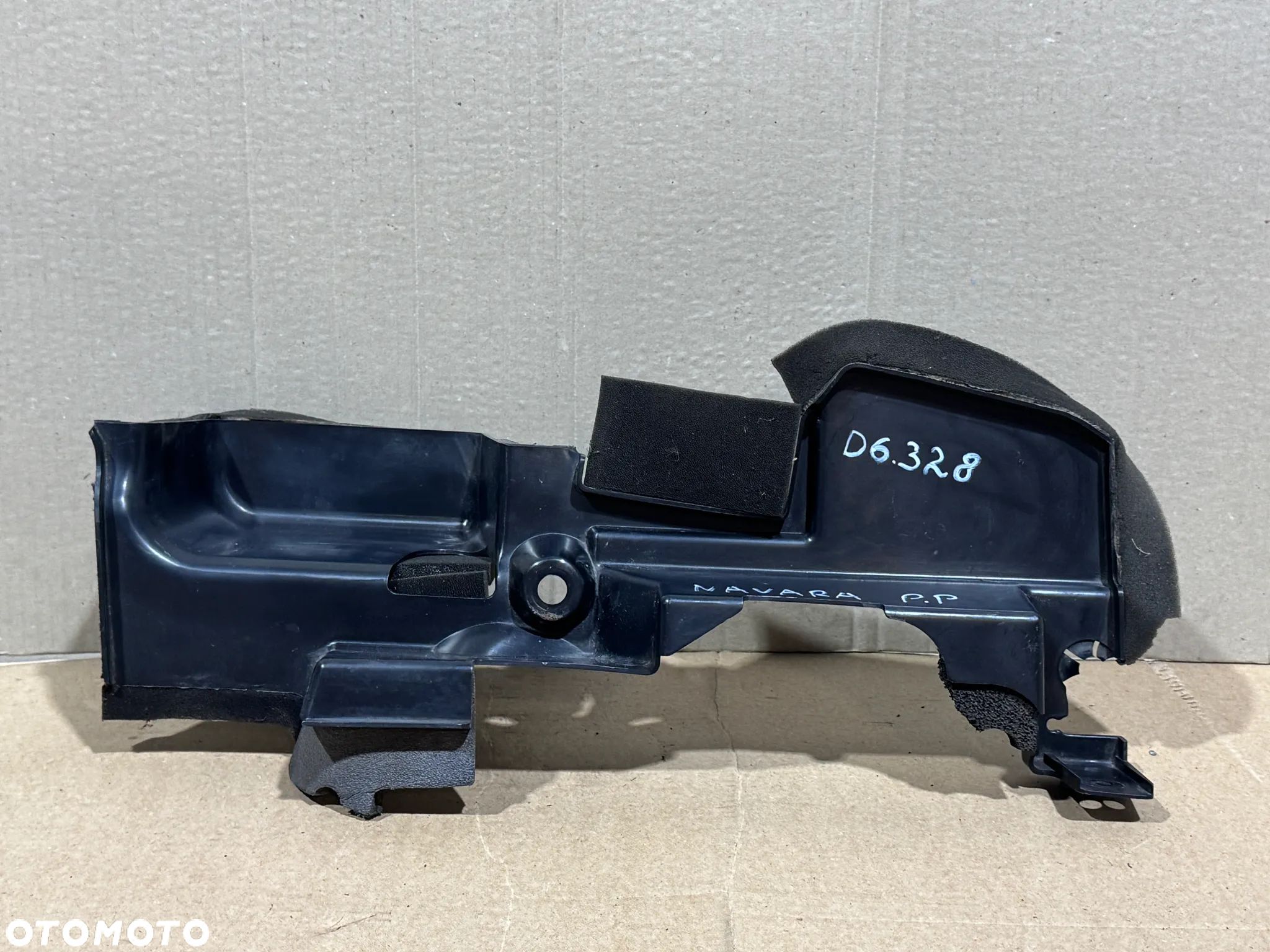 KIEROWNICA POWIETRZA PRAWA OSŁONA CHŁODNICY NISSAN NAVARA D23 NP300 21468-5JU0A - 1