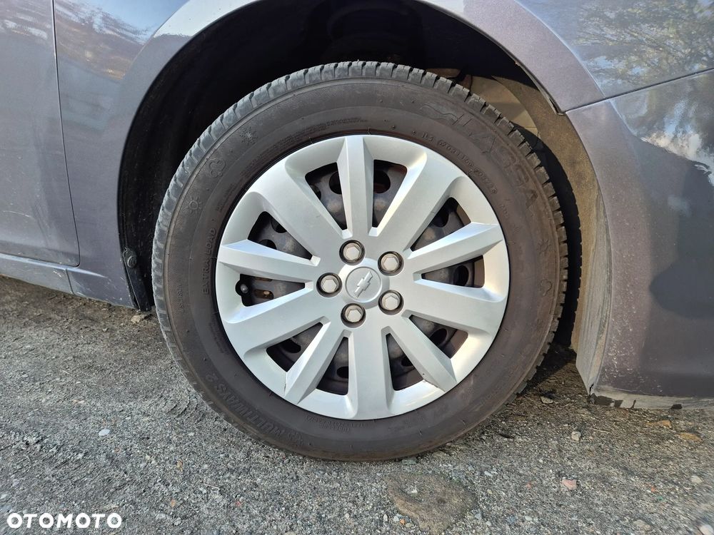 Chevrolet Cruze 1.8 LS+ - 14