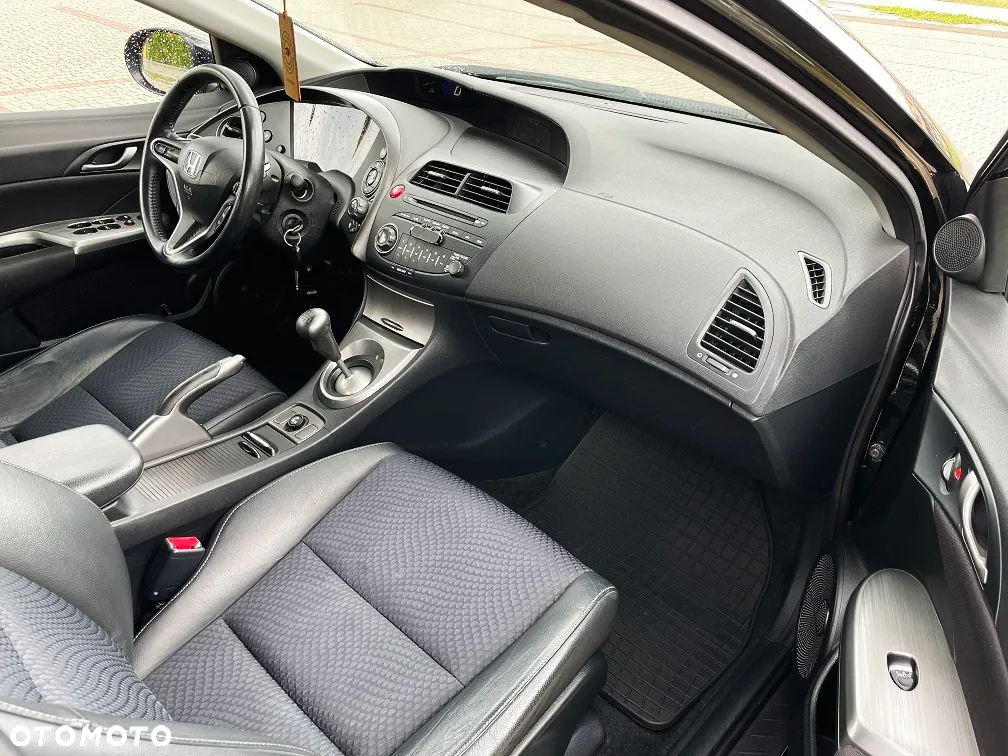 Honda Civic 1.8 GT Special Edition - 14