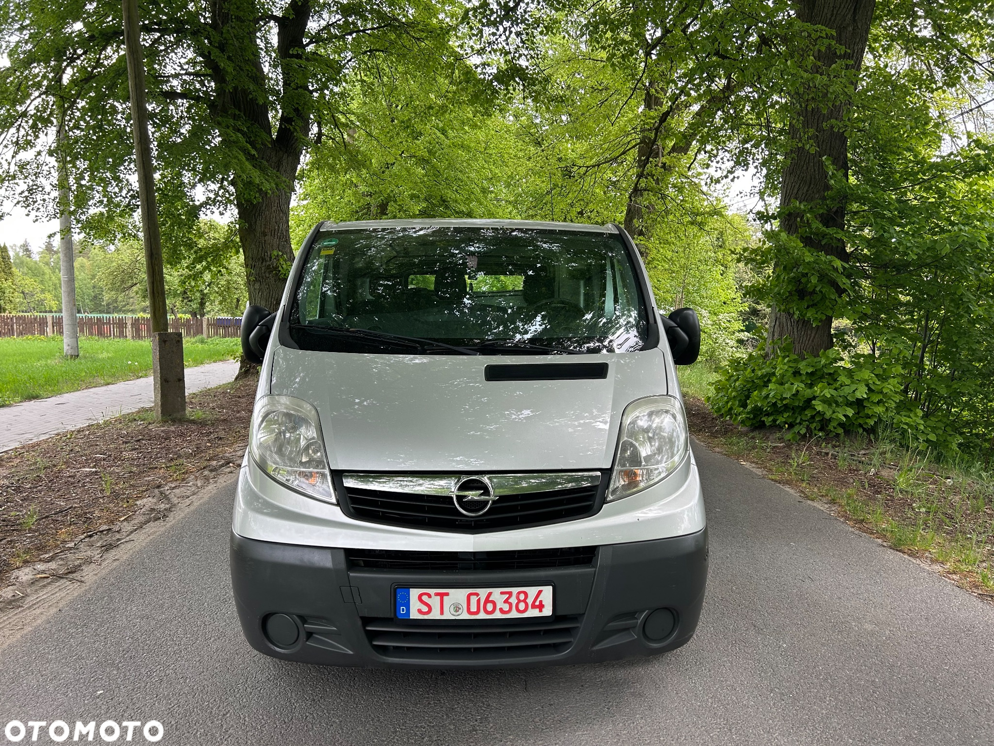 Opel Vivaro - 12