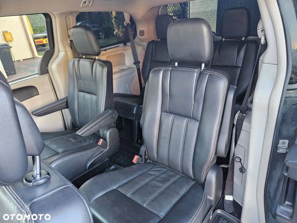 Lancia Voyager 2.8CRD Gold - 10