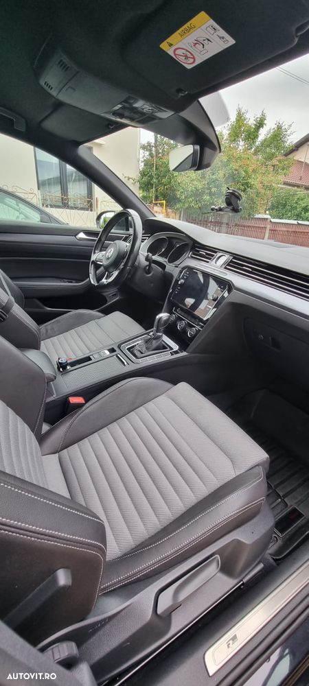 Volkswagen Passat - 4
