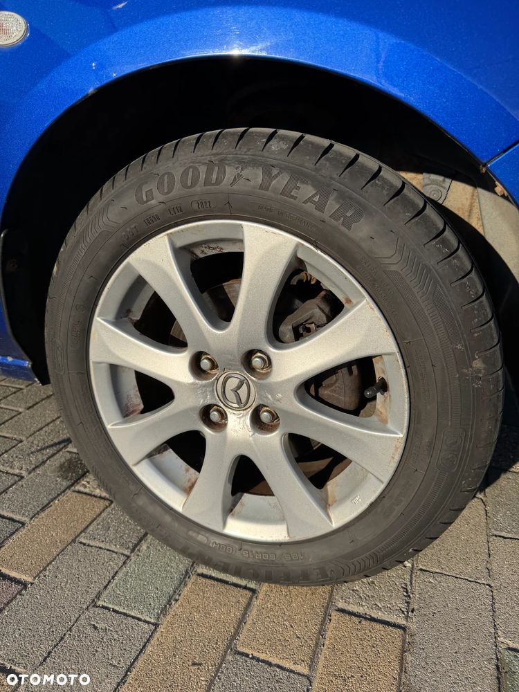 Mazda 2 - 16