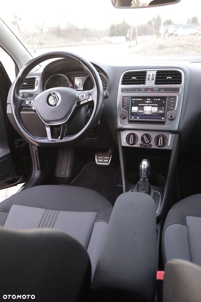 Volkswagen Polo 1.4 TDI Blue Motion Technology DSG Allstar - 11