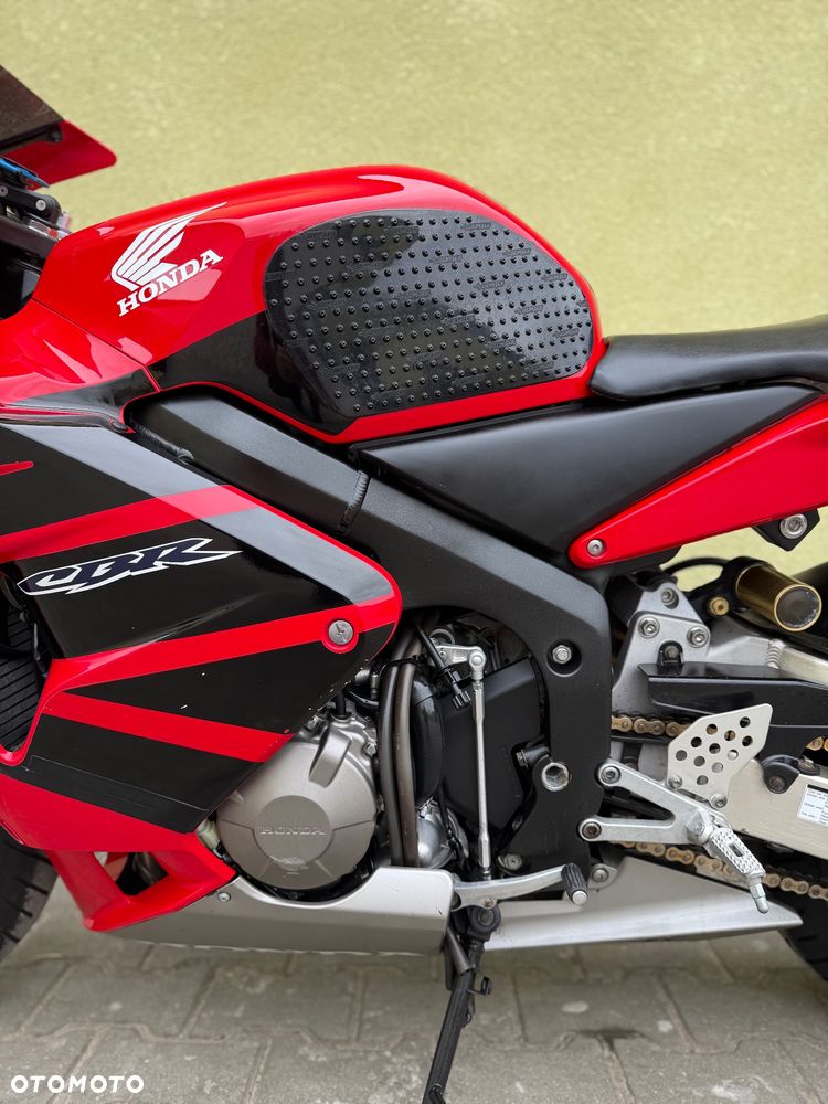 Honda CBR - 25