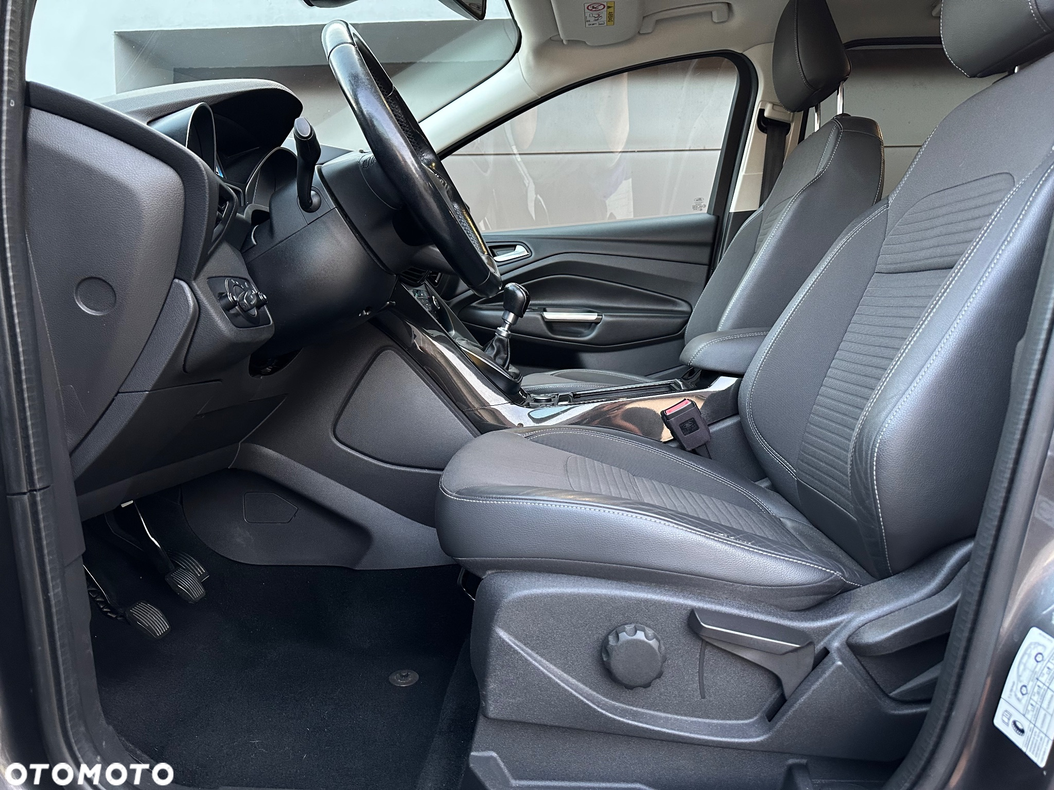 Ford Kuga 1.5 EcoBoost FWD Titanium ASS MMT6 - 30