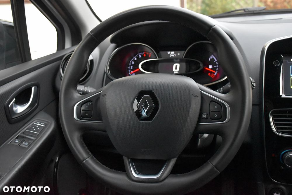 Renault Clio TCe 90 Limited - 17