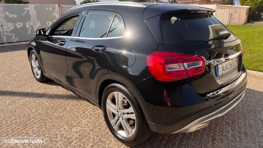 Mercedes-Benz GLA 180 (CDI) d Urban - 19