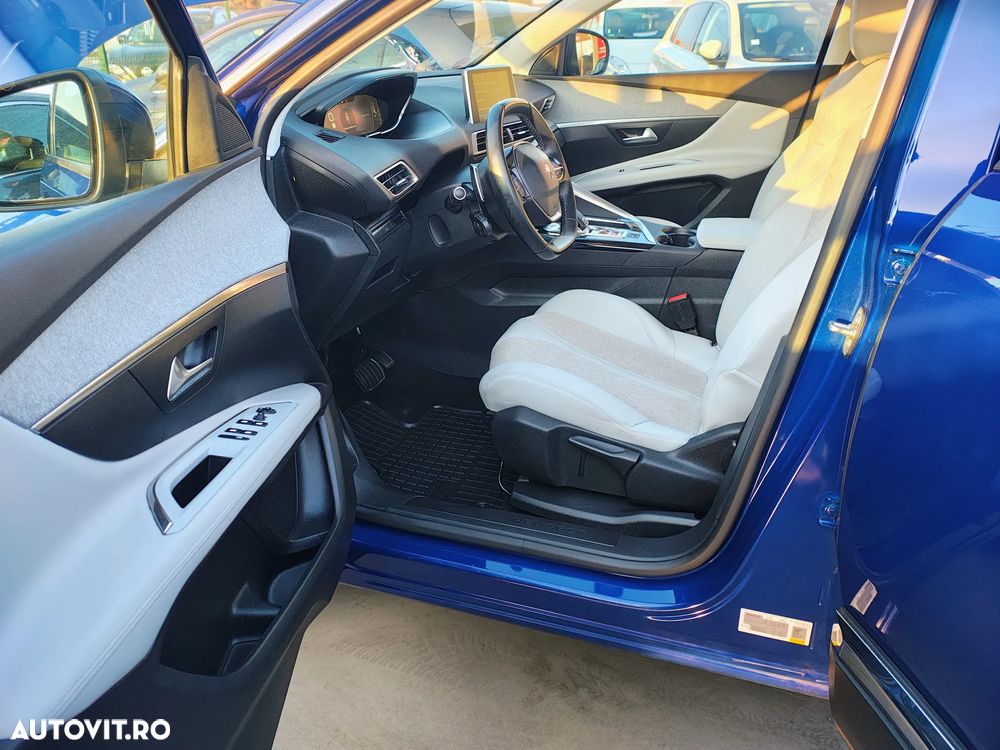 Peugeot 3008 PureTech 130 Stop & Start GPF EAT8 Allure - 26