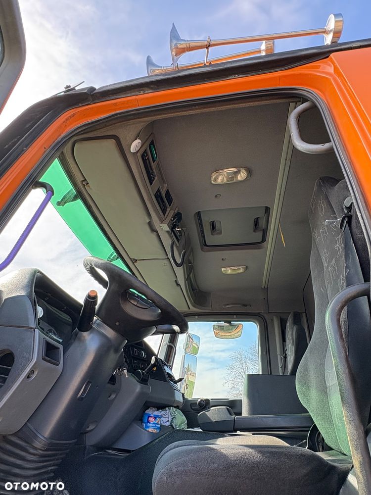 Mercedes-Benz Actros - 8