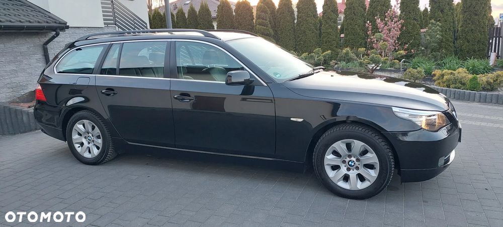BMW Seria 5 525d - 24