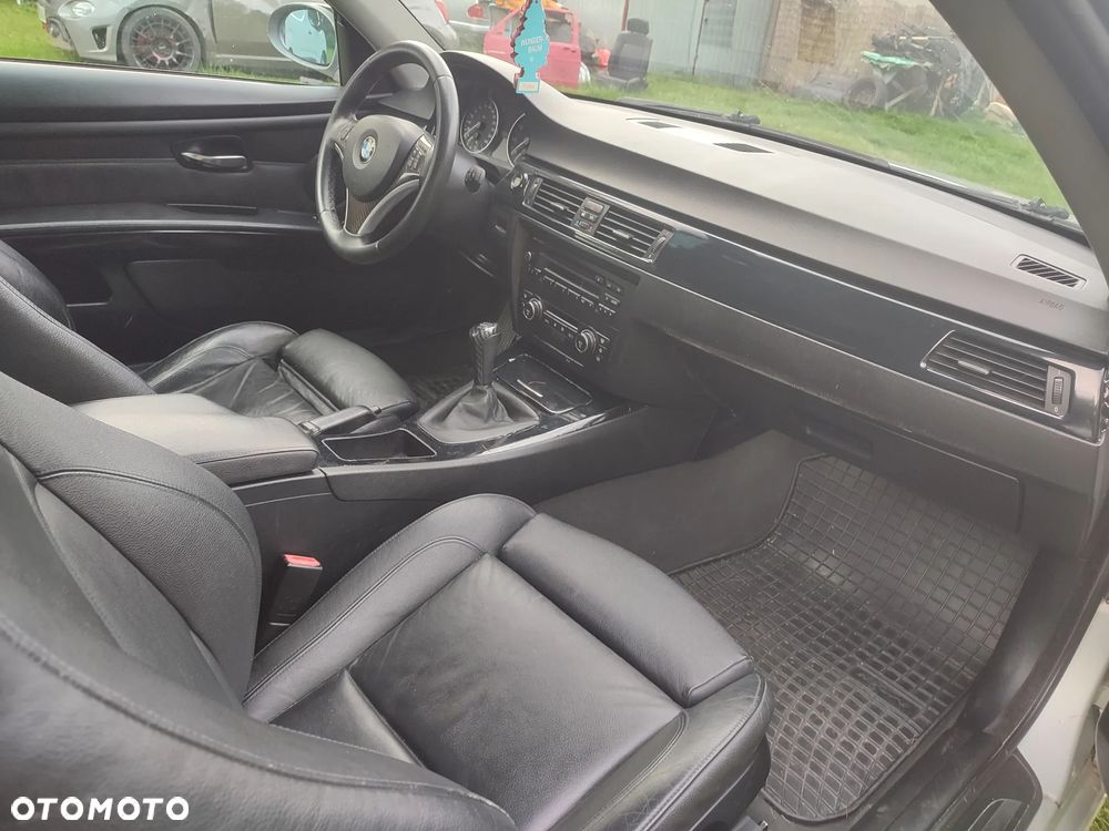 BMW Seria 3 320i Coupe M Sport Edition - 10