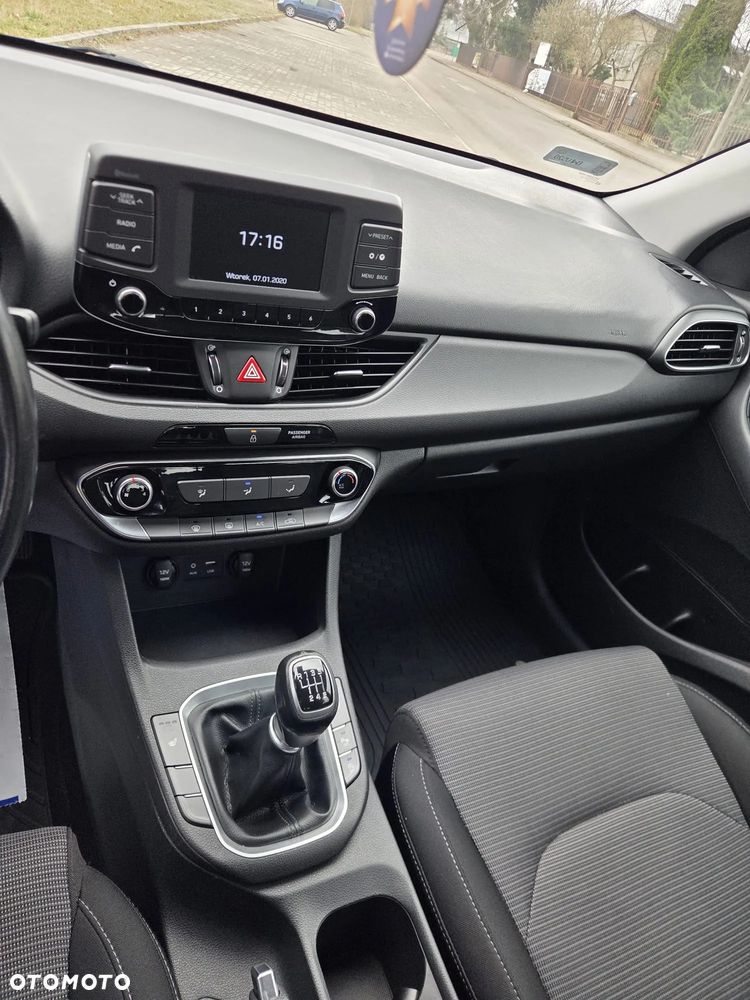 Hyundai i30 1.4 Comfort - 8