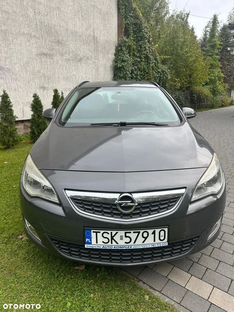 Opel Astra GTC 1.4 Turbo - 1