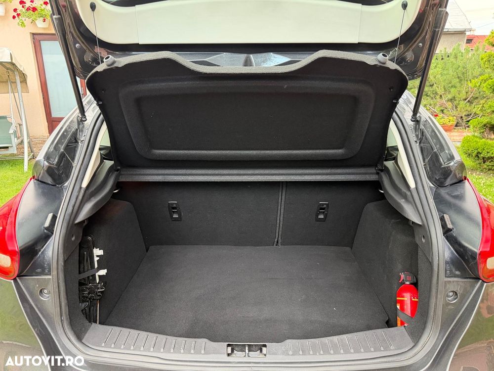 Ford Focus - 12