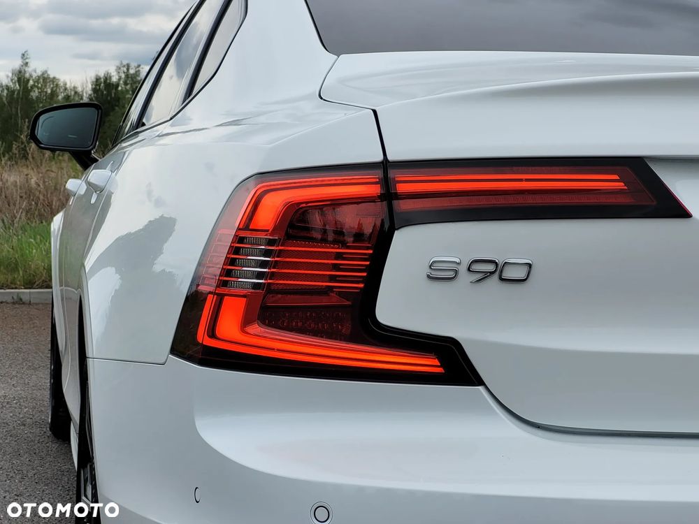 Volvo S90 T8 AWD Plug-In Hybrid Ultimate Dark - 9