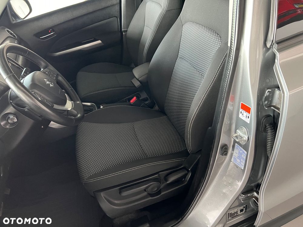 Suzuki Vitara - 12
