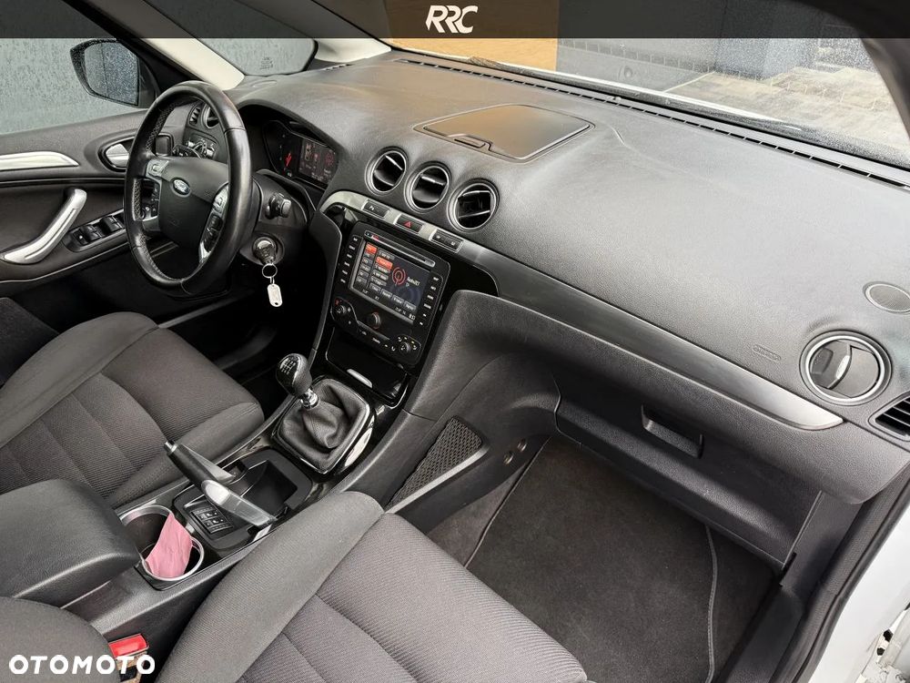 Ford S-Max 2.0 TDCi DPF Titanium - 22