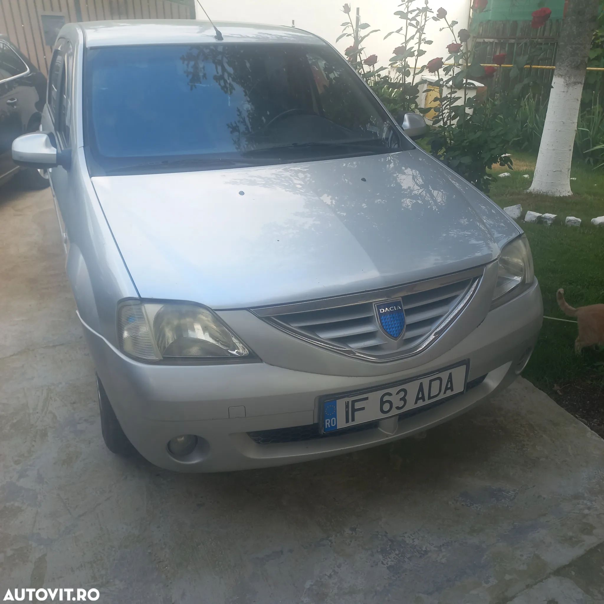Dacia Logan 1.6 16V Prestige - 1