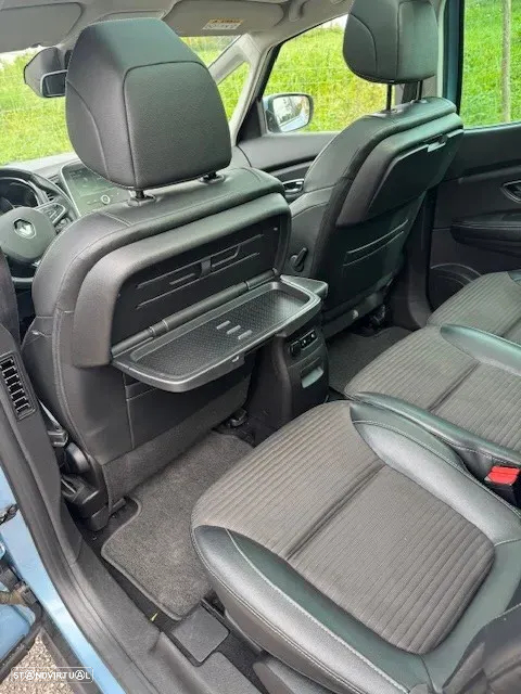 Renault Grand Scénic - 17