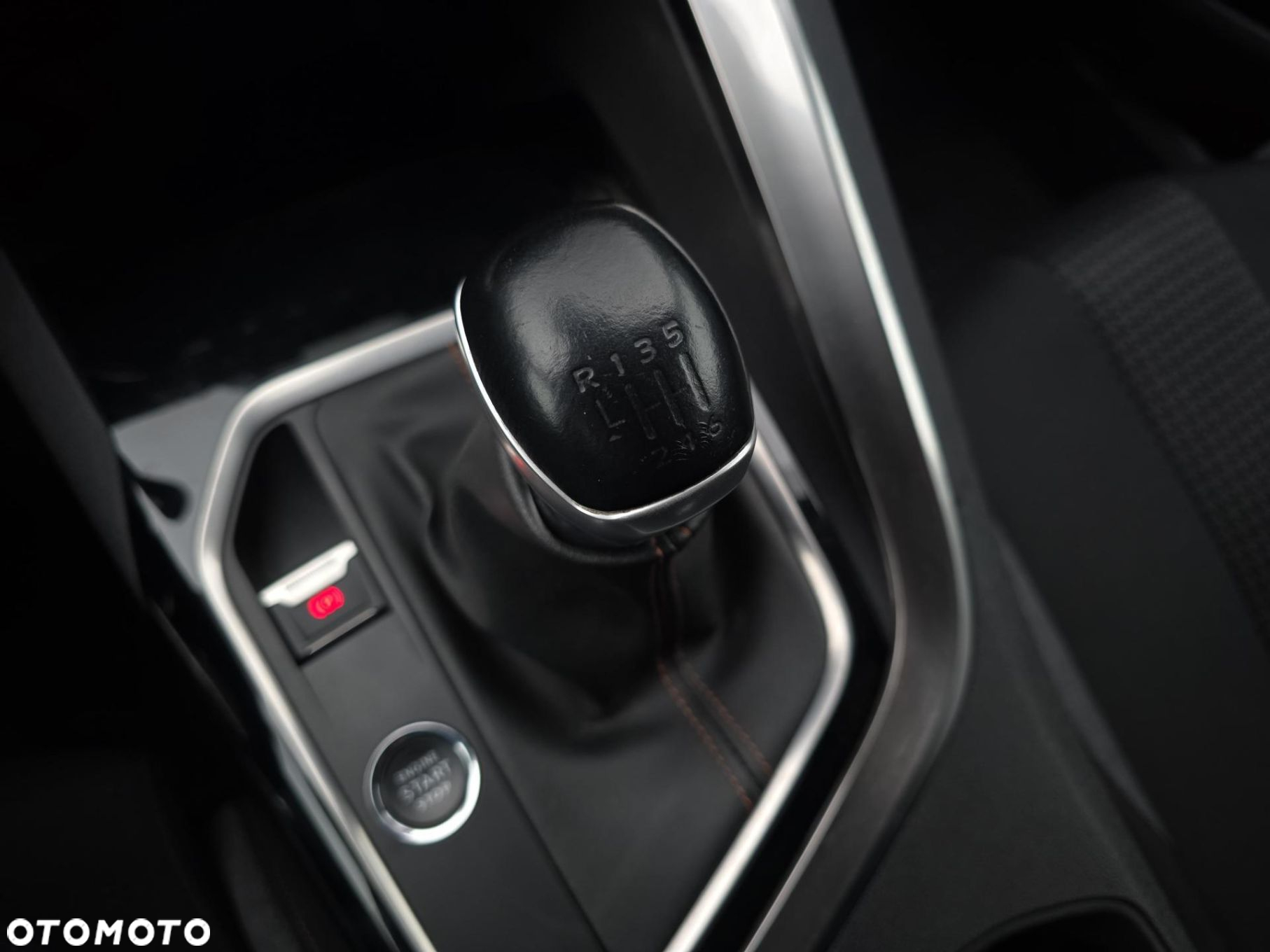 Peugeot 3008 1.2 PureTech GPF Active S&S - 21