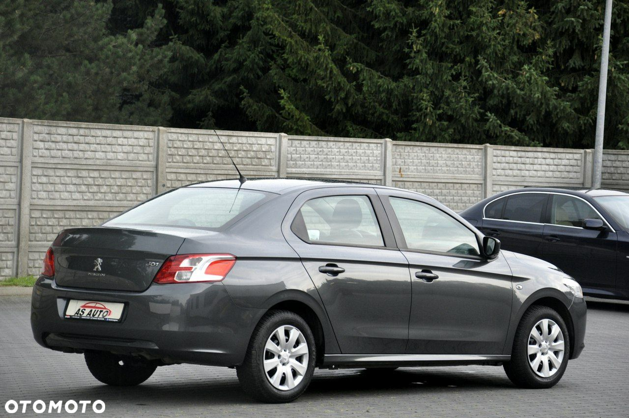 Peugeot 301 - 23