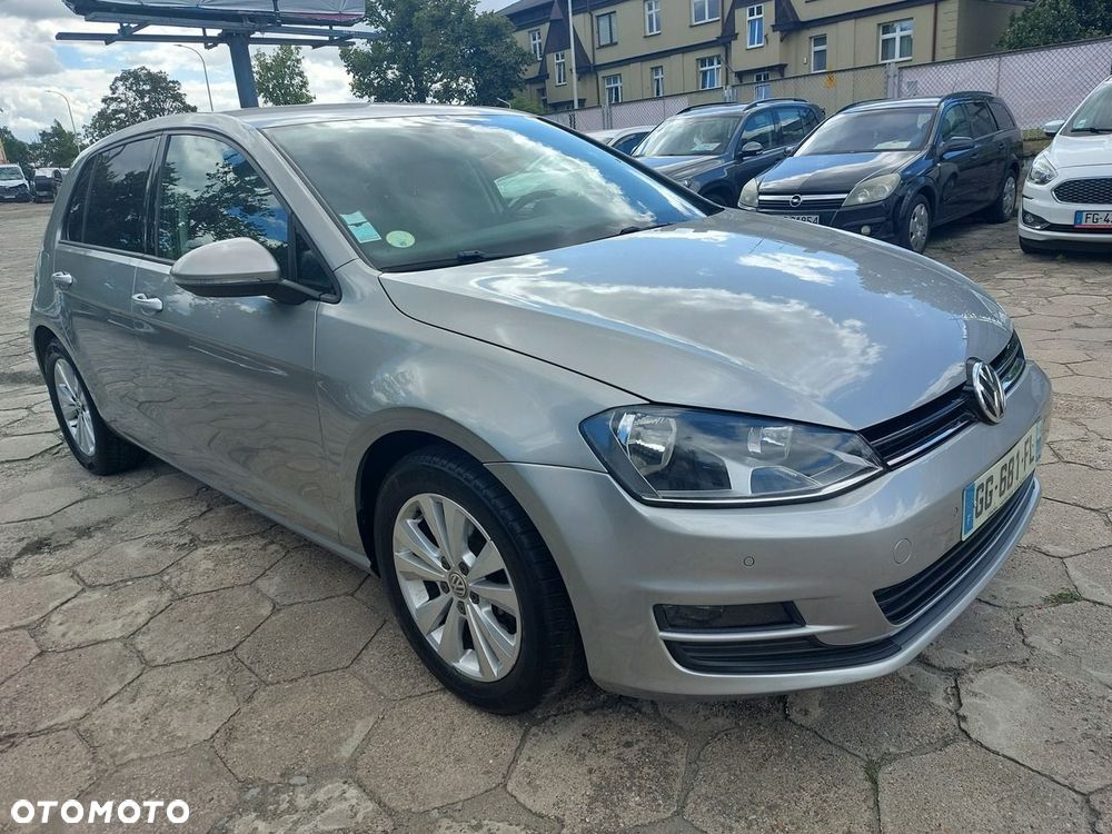 Volkswagen Golf - 2