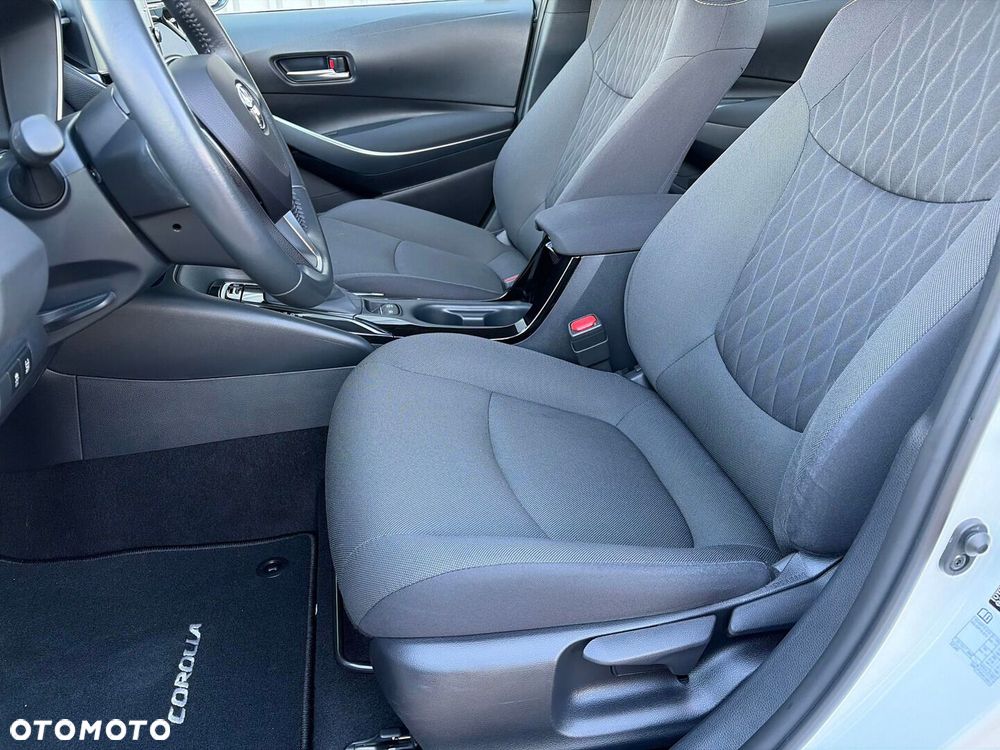 Toyota Corolla 1.8 Hybrid Comfort - 9